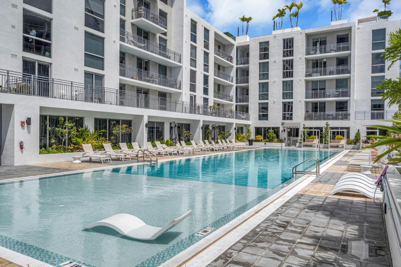 Beautiful Property With King Bed & Free Parking Miami Eksteriør billede